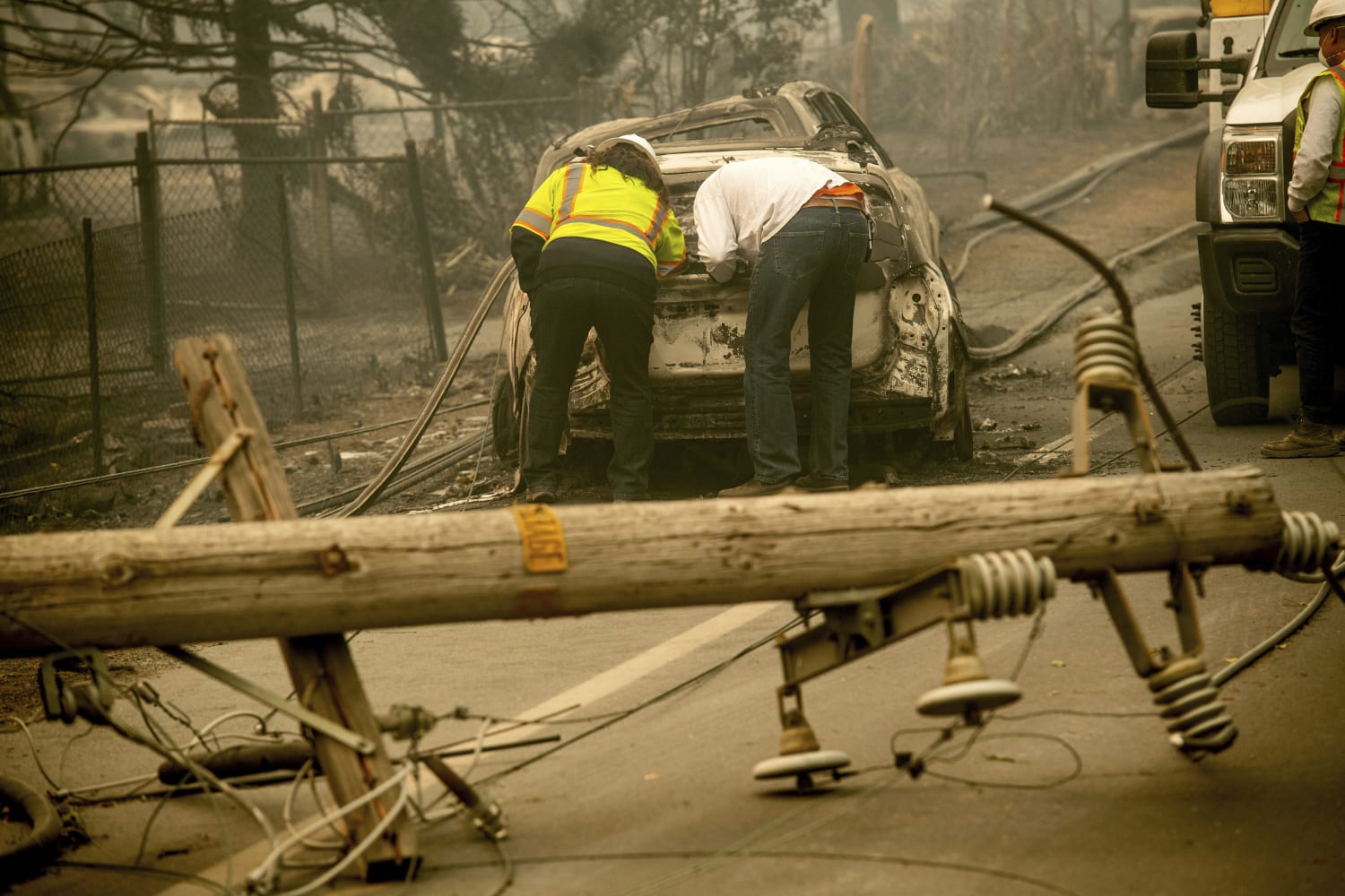 Pacific Gas & Electric execs got big bonuses for meeting safety goals