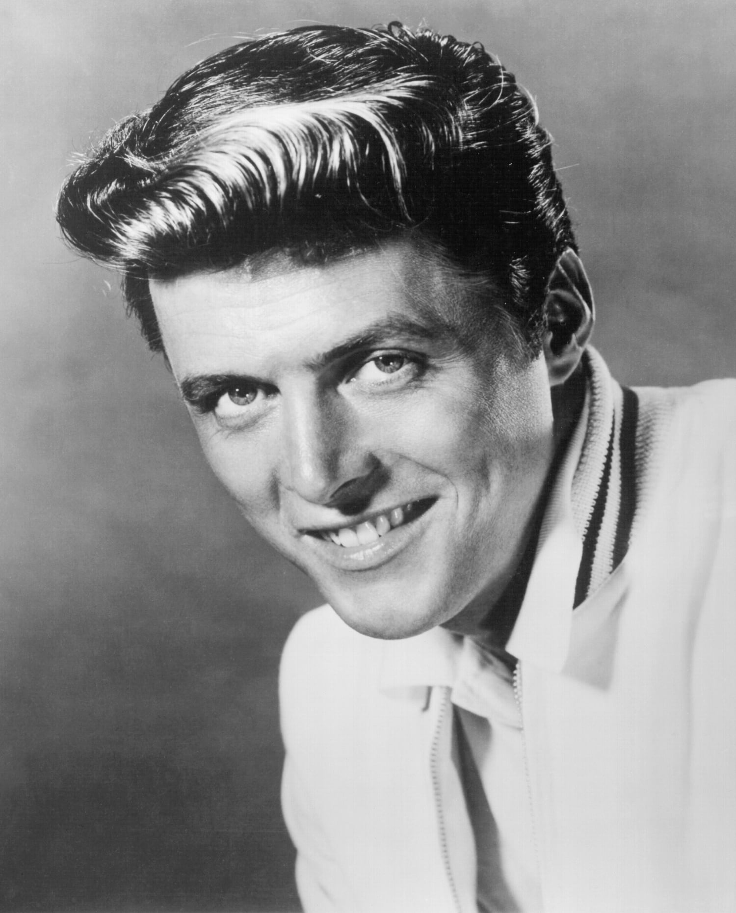 'Grease' and '77 Sunset Strip' star Edd Byrnes dies at 87, image size:1500x1860
