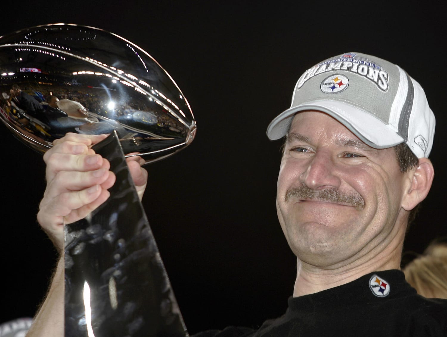 Jimmy Johnson Unveils Super Bowl 57 Lombardi Trophy At Hall