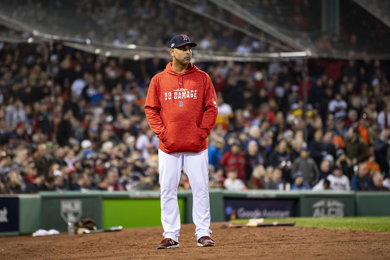 Red Sox' Alex Cora Suspended Through 2020 in Sign-Stealing Scandal - The  New York Times