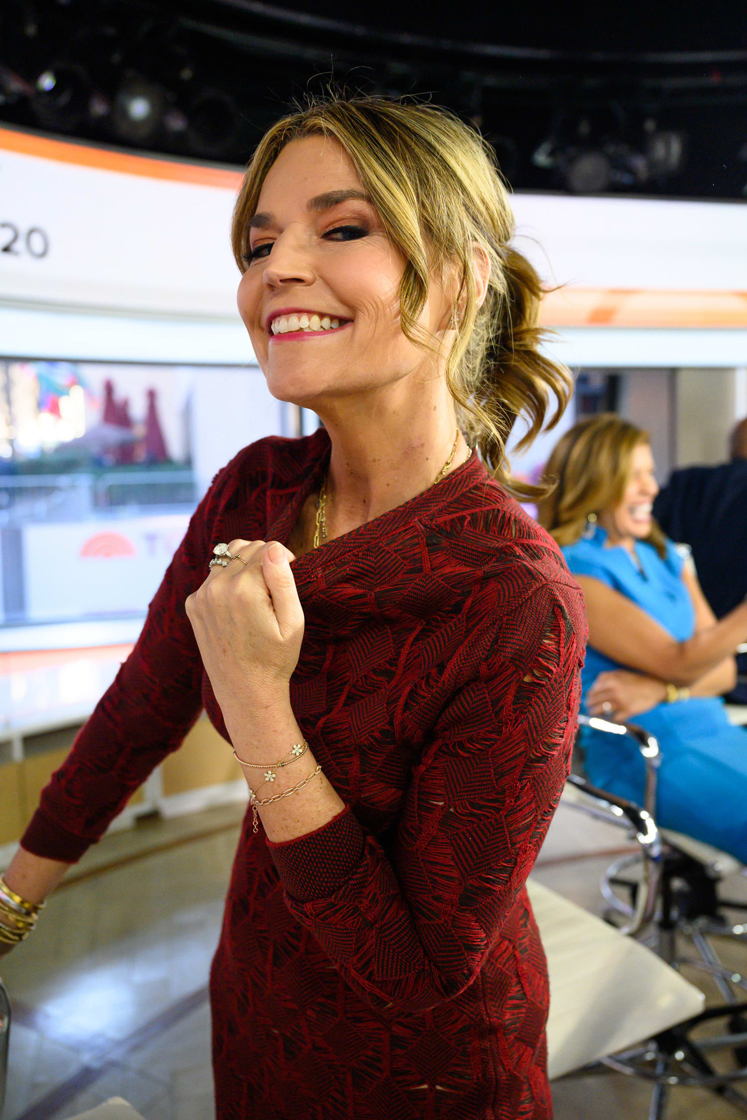Savannah Guthrie wore her dress backward on air  and nobody noticed!