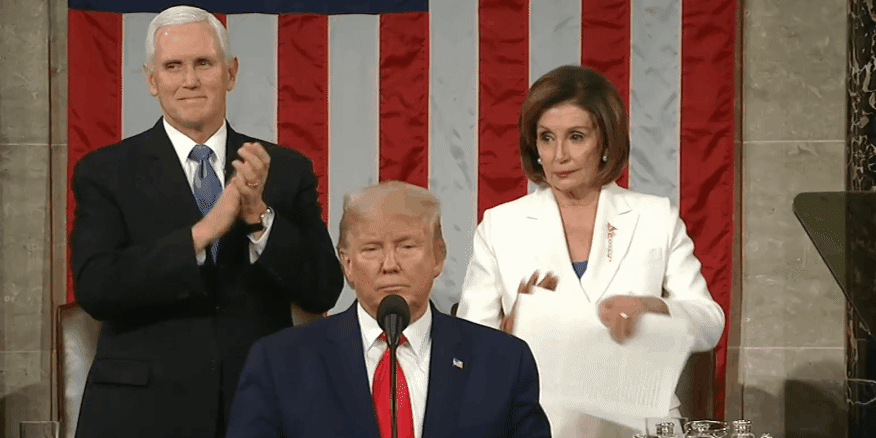 Standing behind Trump, Nancy Pelosi rips up a copy of his State of the  Union speech right after he finishes