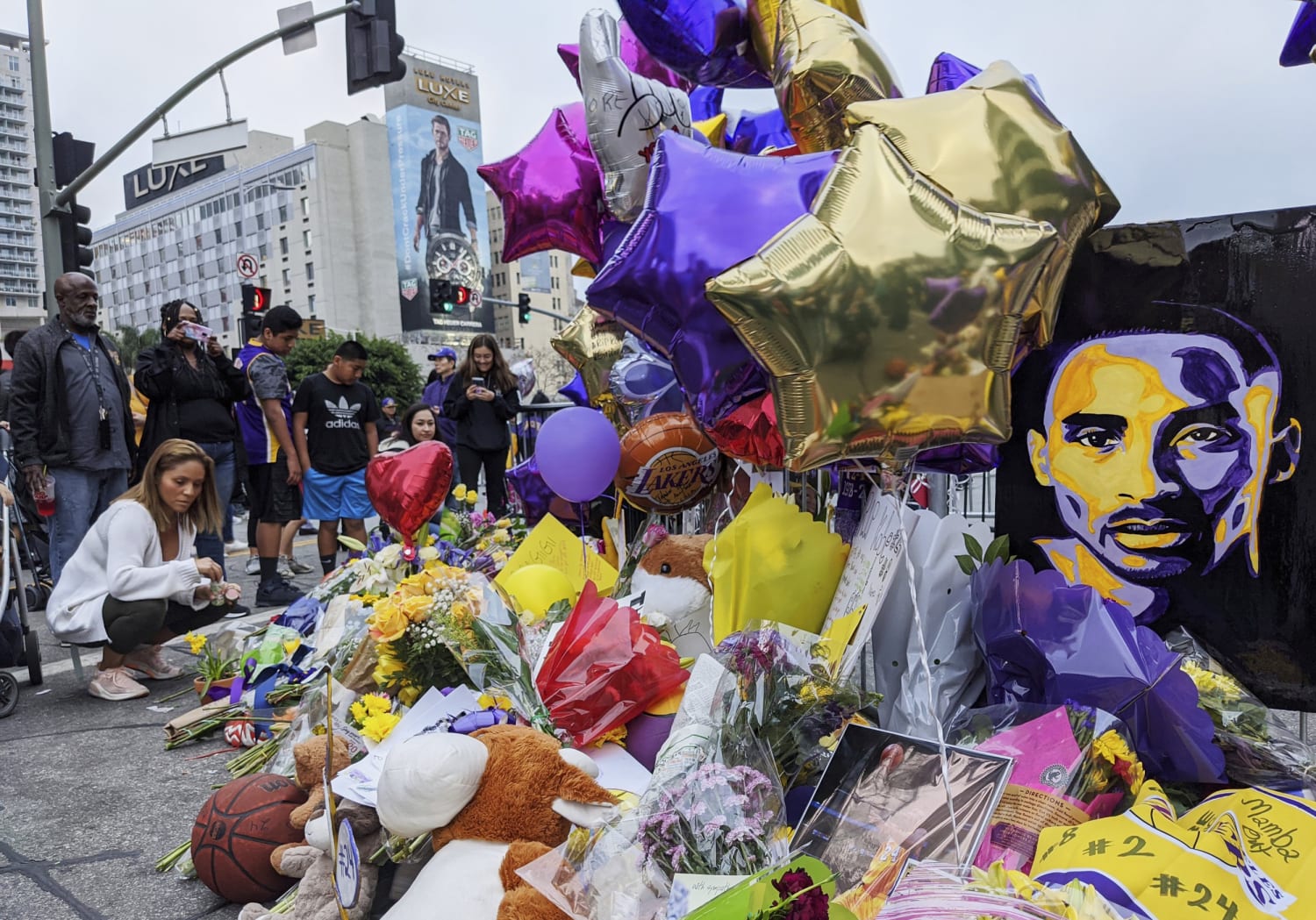 Kobe, daughter celebrated on 2/24 in honor of jersey numbers