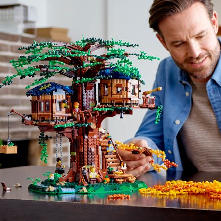 8 Lego sets for every age, to experts