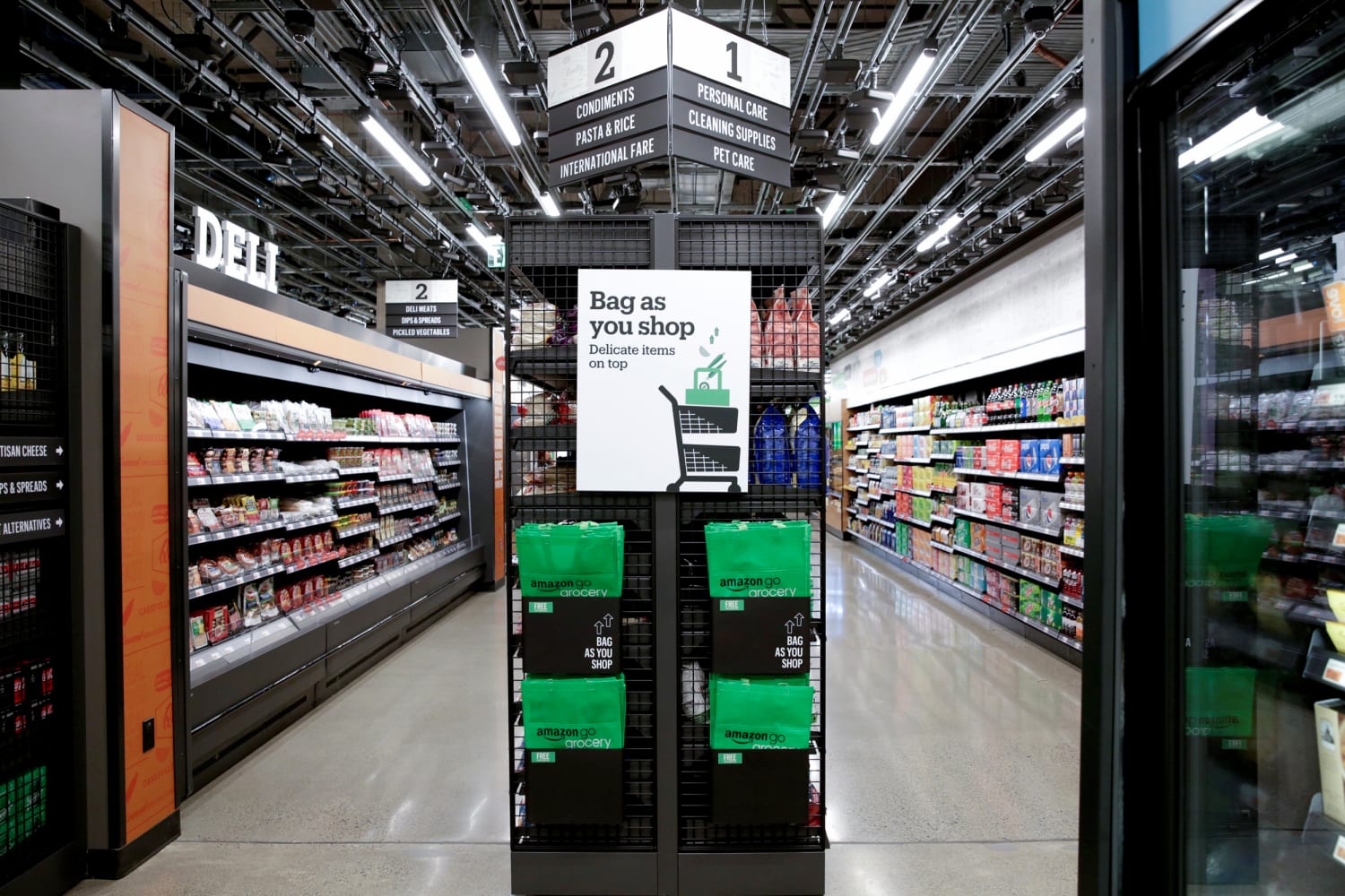 Amazon To Open Its First Full Size Cashierless Grocery Store