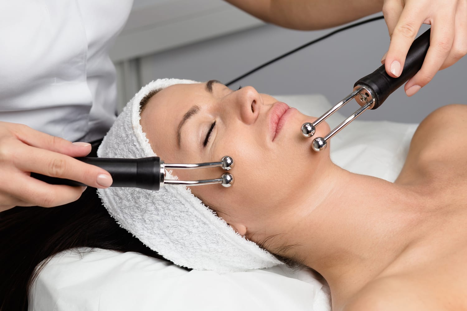 Microcurrent facials: Everything you need to know