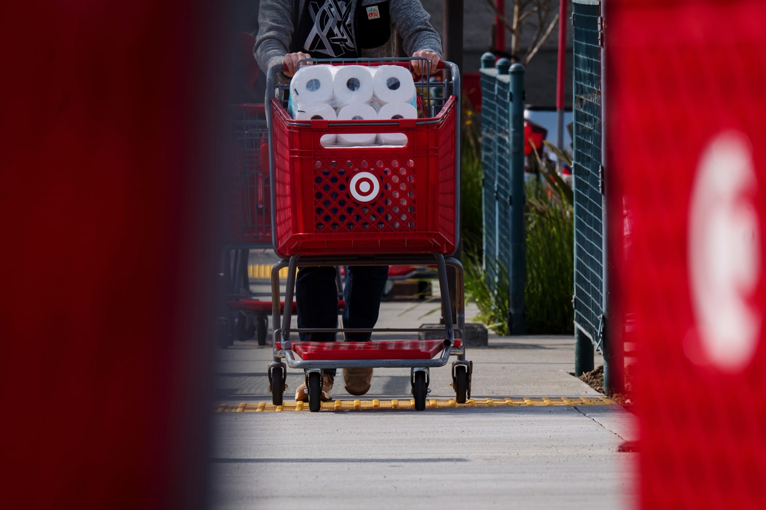 Target in talks to boost its same-day delivery ambitions by buying