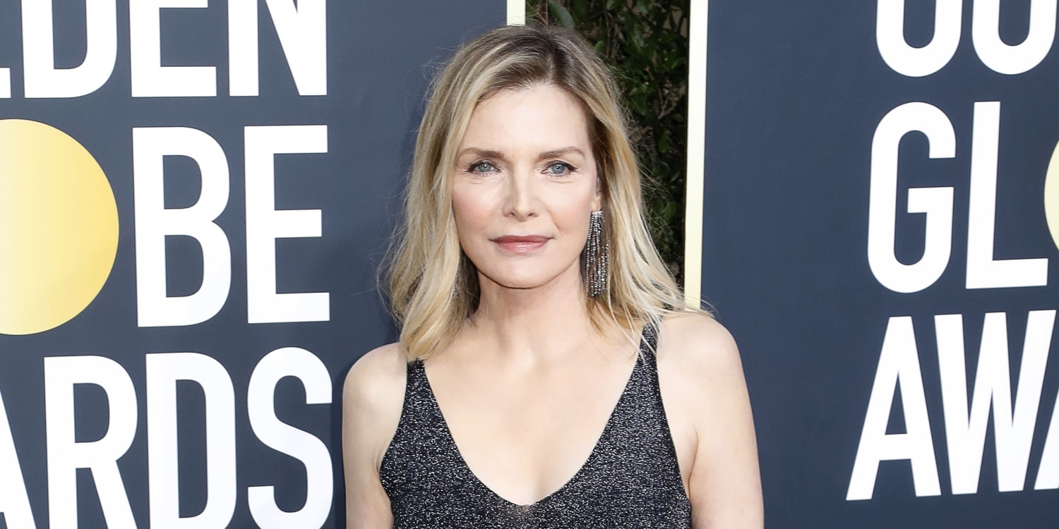 Michelle Pfeiffer 62 Stuns With Makeup Free Look