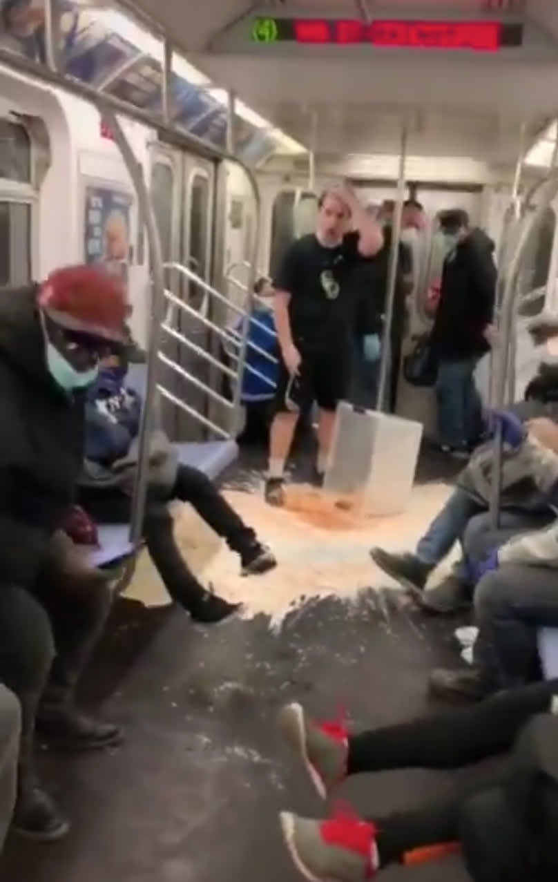 Tiktok Cereal Stunt On Nyc Subway Amid Pandemic Is Despicable Transit Authority Says