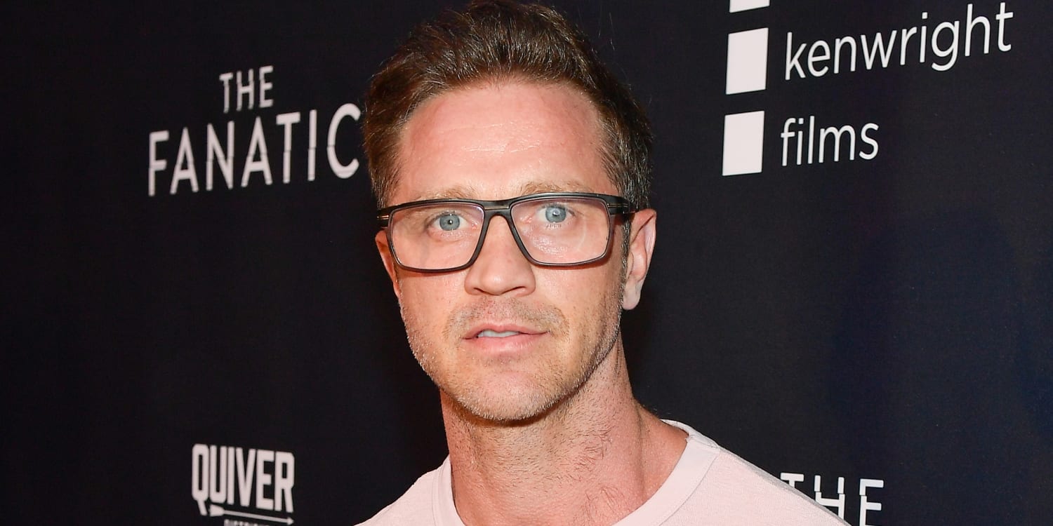 Exclusive: Devon Sawa to Become a Father!