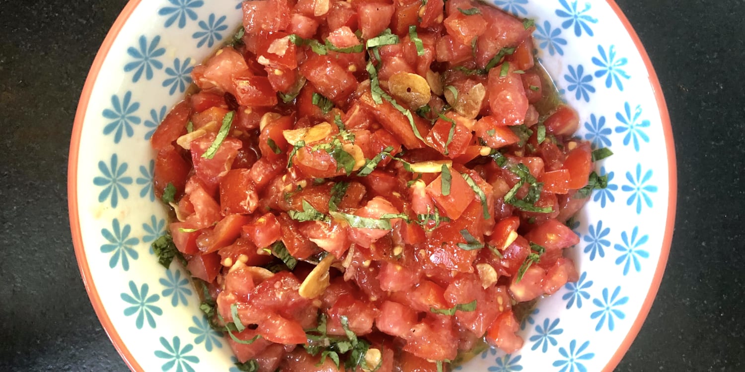 Valerie Bertinelli mixes up a fast, fresh tomato sauce, a tangy lemon vinai...