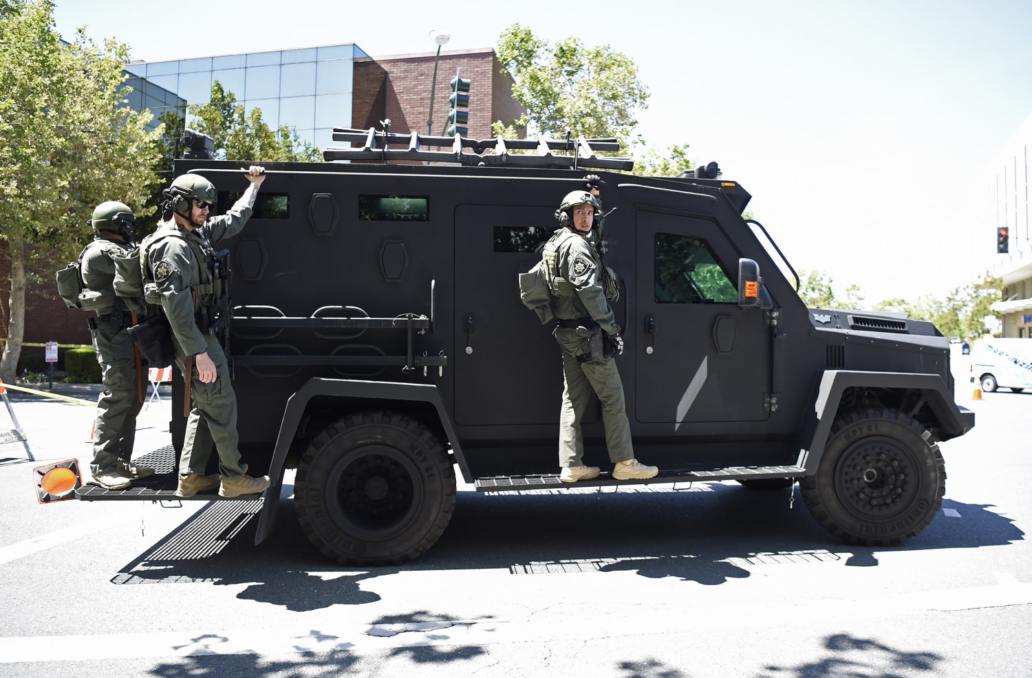 U.S. rethinks giving excess military gear to civilian police departments –  Greeley Tribune