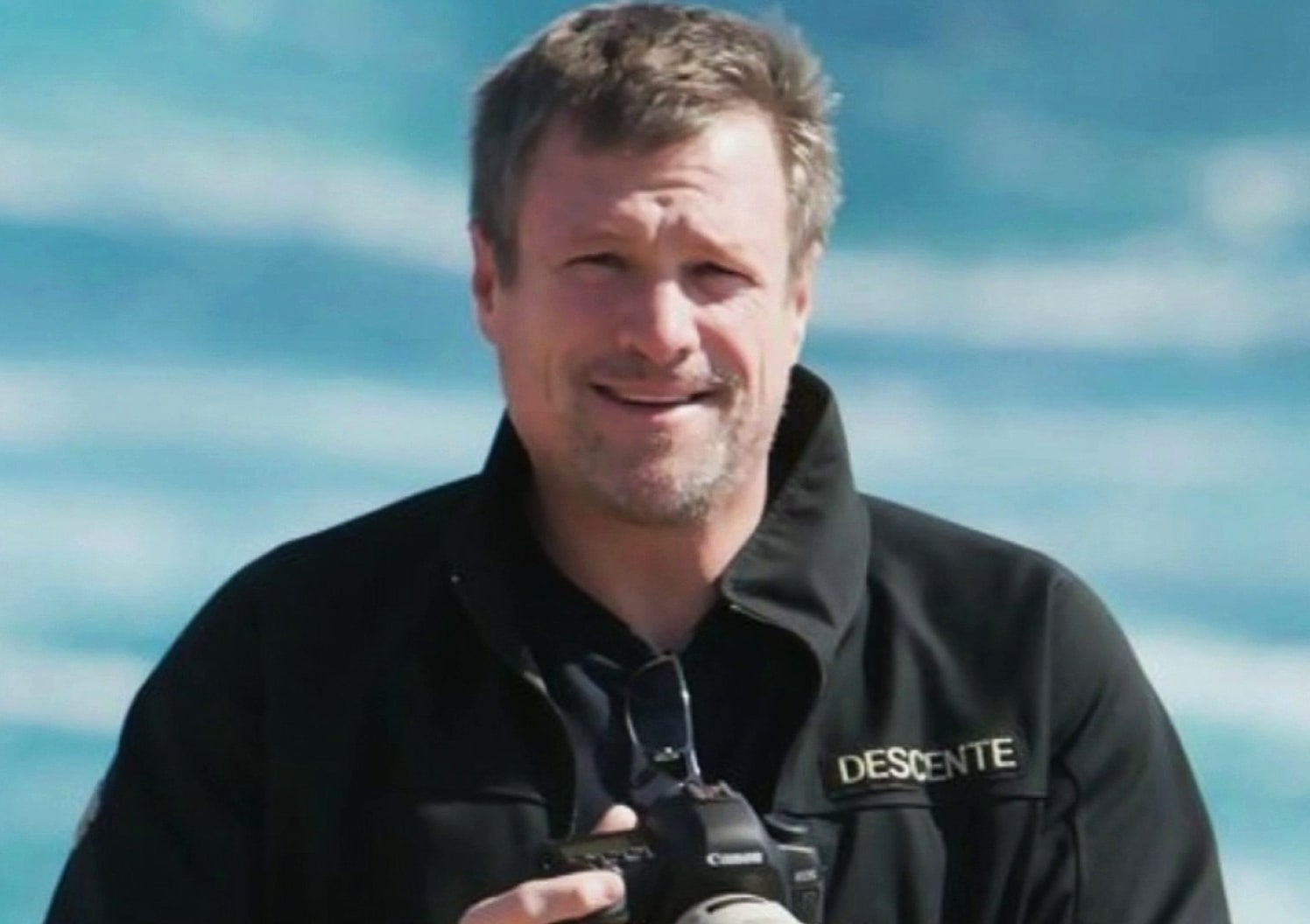 Hawaiian Airlines flight attendant dies of coronavirus after attending