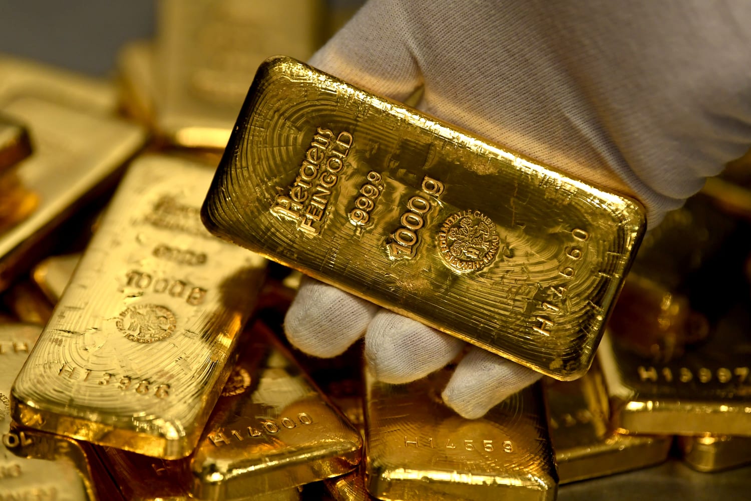 instead principle radar Gold just hit $2,000 an ounce — but that's not necessarily a good sign