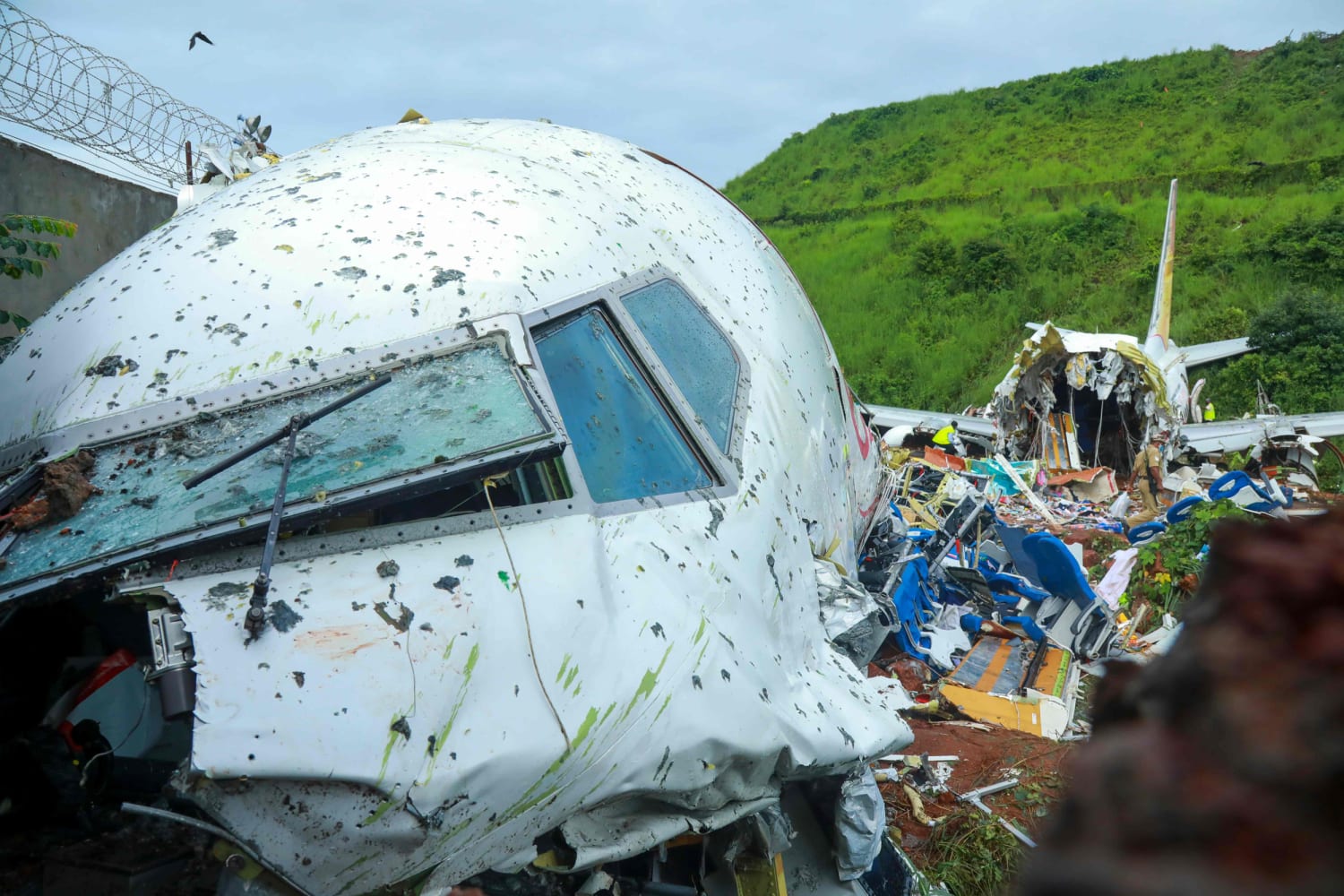 Авиакатастрофа в сша. Крушение Боинг 747 Air India. Катастрофа Боинг 747 Эйр Чайна.