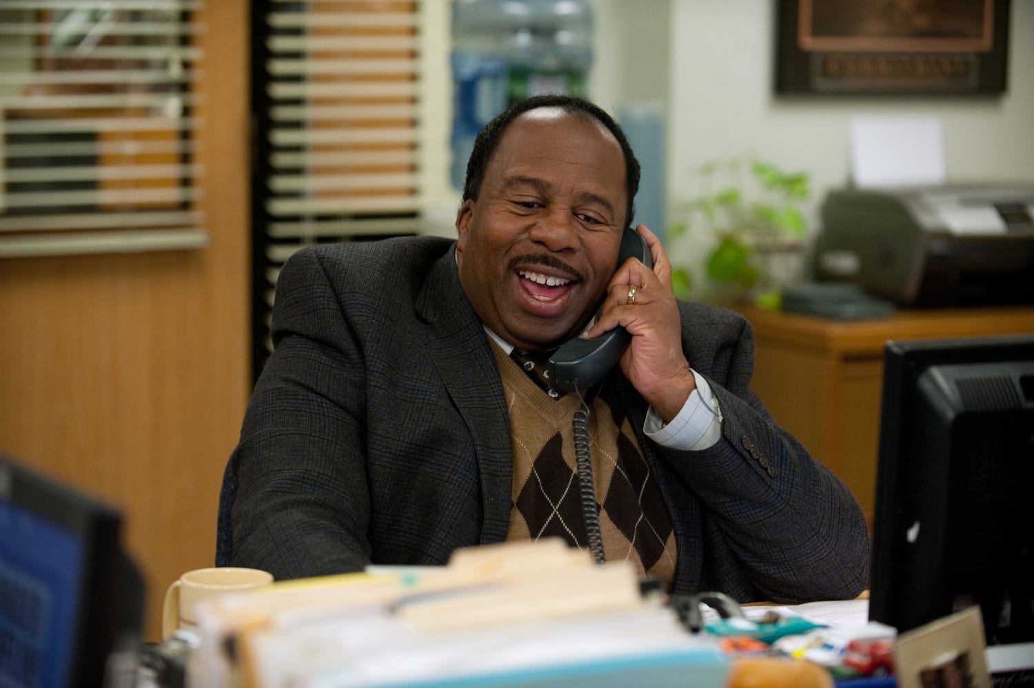 The Office Pretzel Day Sweater - STANLEY HUDSON Actor Leslie David