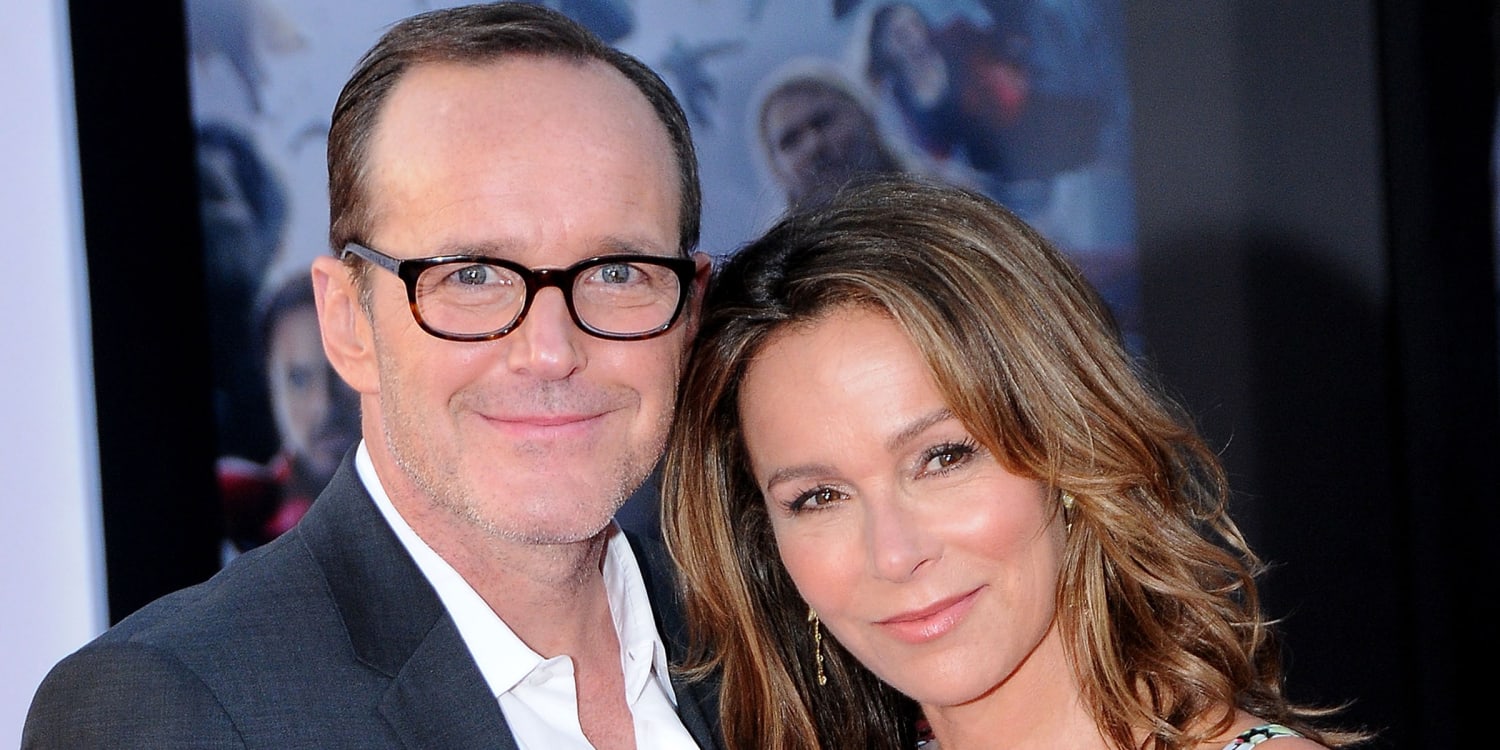 Clark Gregg files for divorce from Jennifer Grey after 19 years of marriage