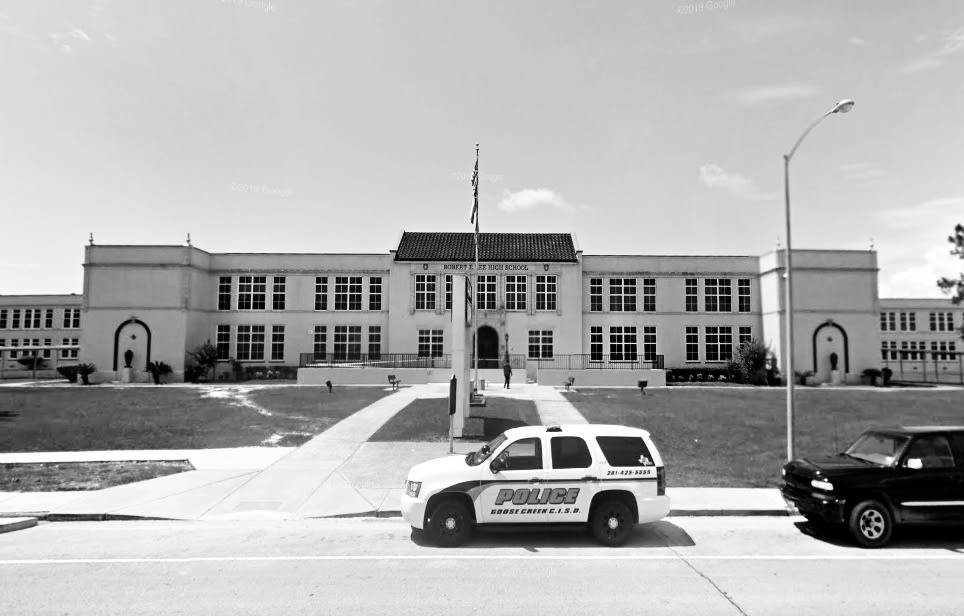 Racist or history? Majority Latino and Black Texas high school debates  changing its Confederate name