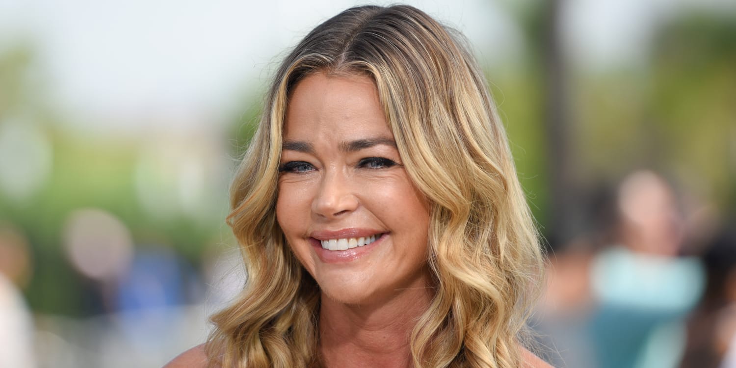 Дениз ричардс фото. Дениз Ричардс. Denise Richards 2020. Denise Richards 2021.