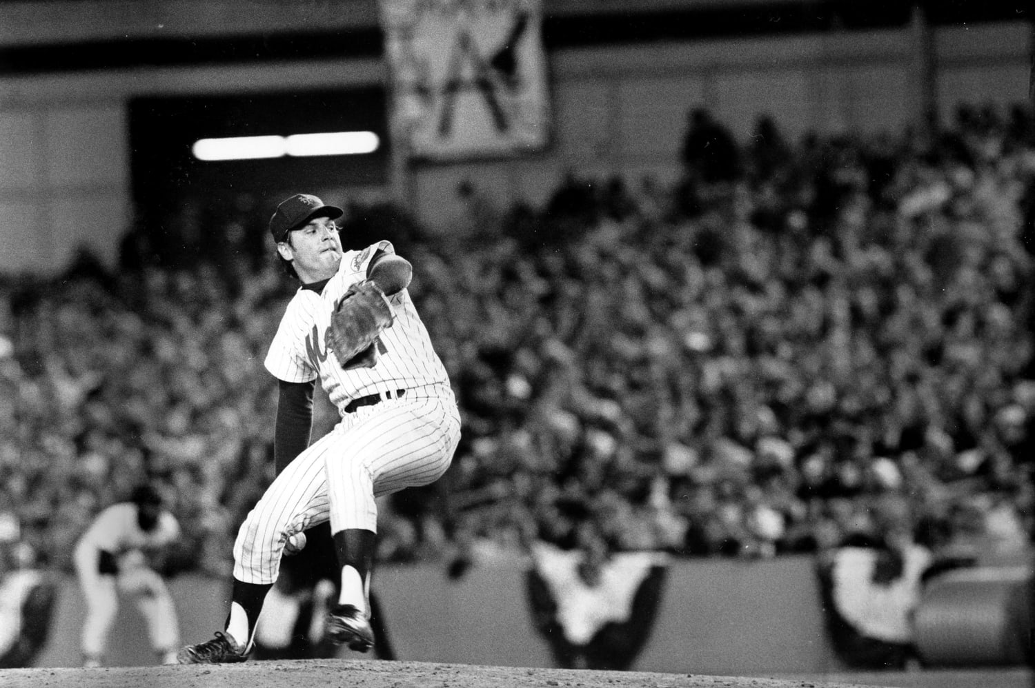 Tom Seaver, New York Mets Hall of Fame Pitcher, Dies at 75 - Bloomberg