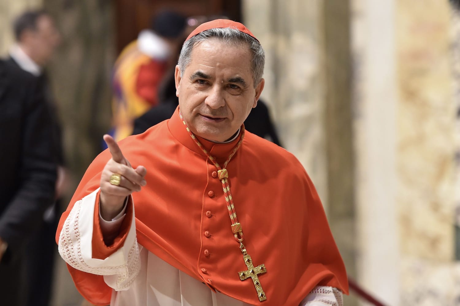cardenal becciu