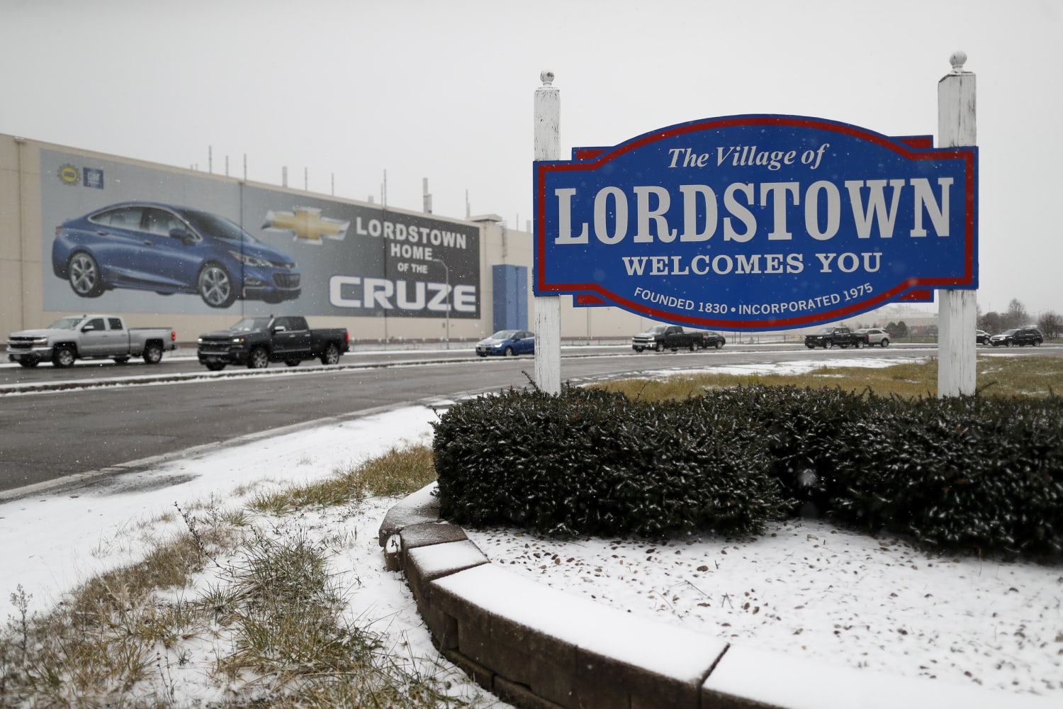 orders GM to pay $28 million closing Lordstown plant