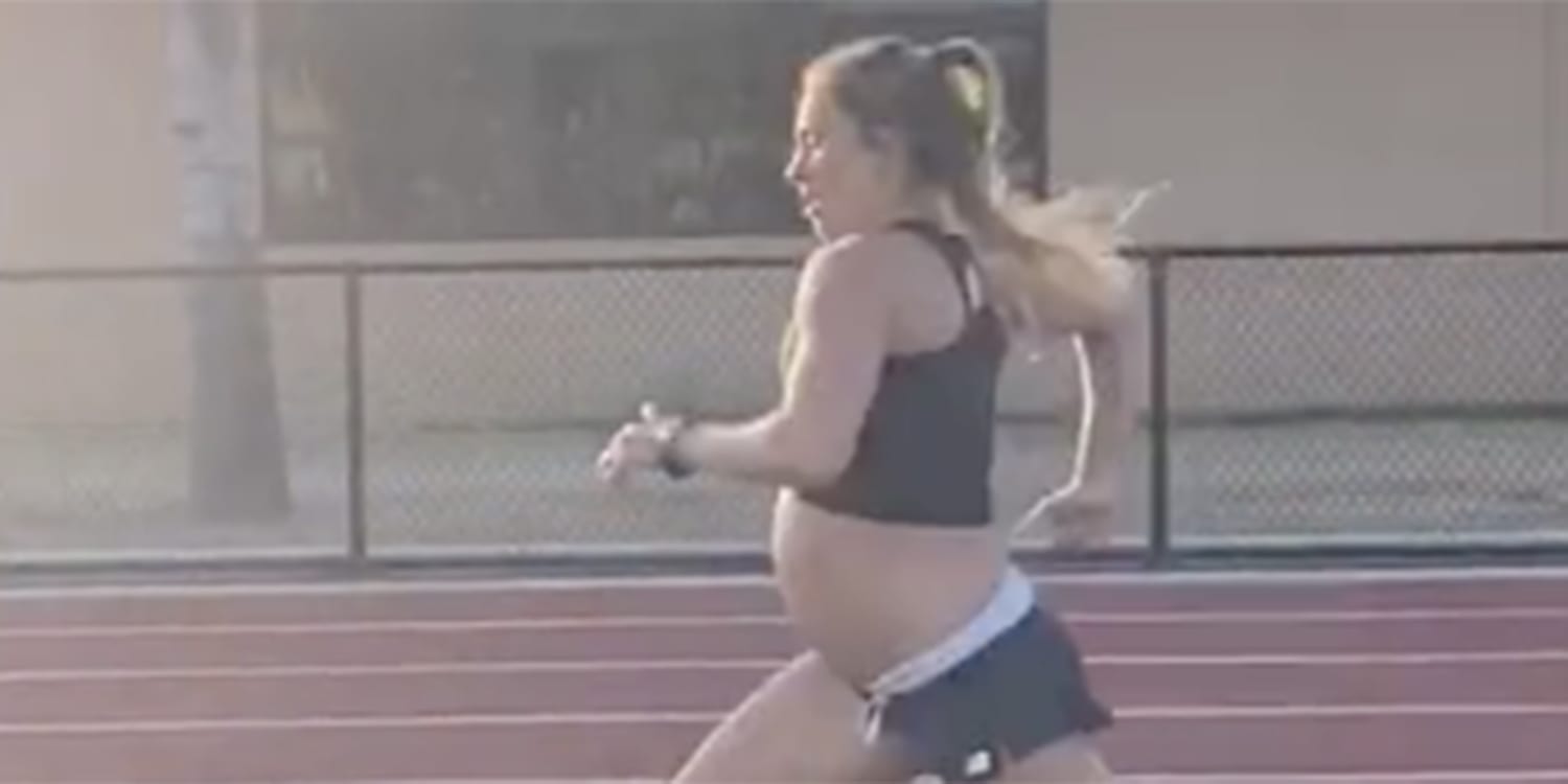 pregnant woman running marathon