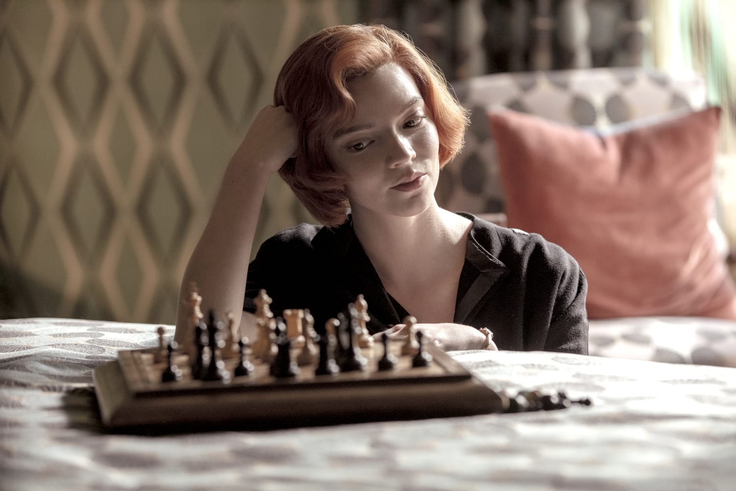 Play Chess With Beth Harmon from The Queen's Gambit 