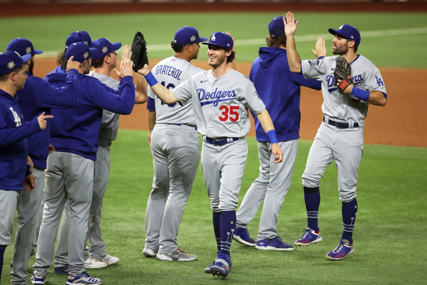Buehler leads Dodgers over Rays for 2-1 World Series lead image