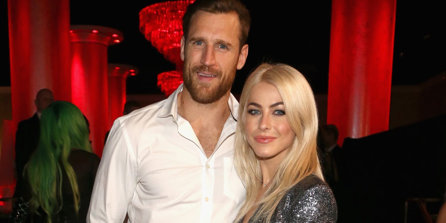 Julianne Hough files for divorce from Brooks Laich - TODAY