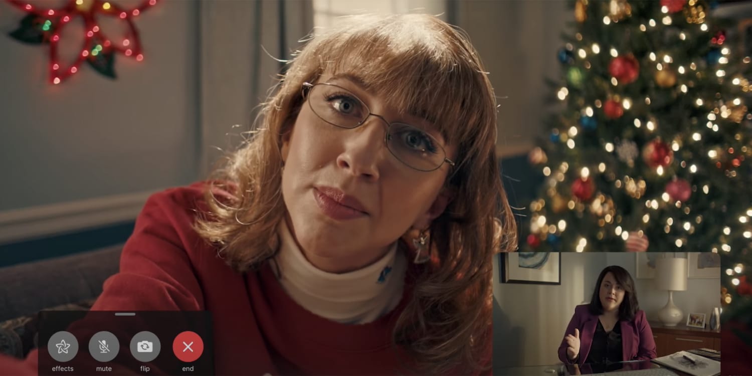 New SNL Sketch Shows What It's Like to be a Mom on Christmas