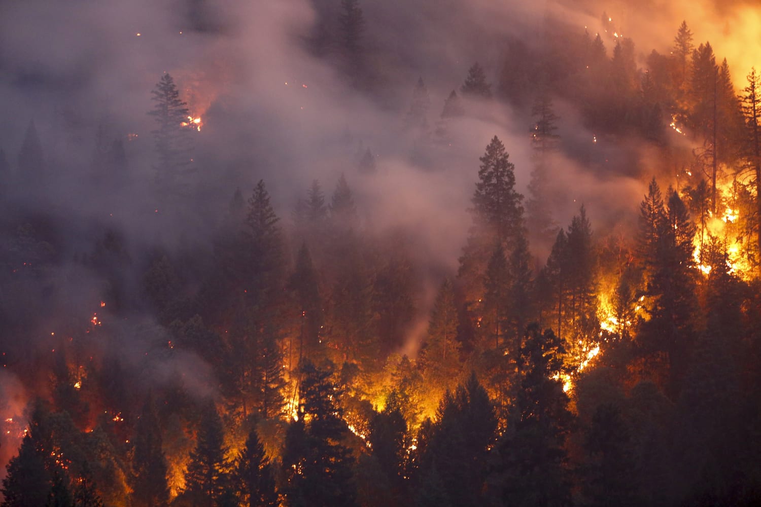 Western wildfires: Blaze near Grand Canyon sends up huge plume - The  Columbian