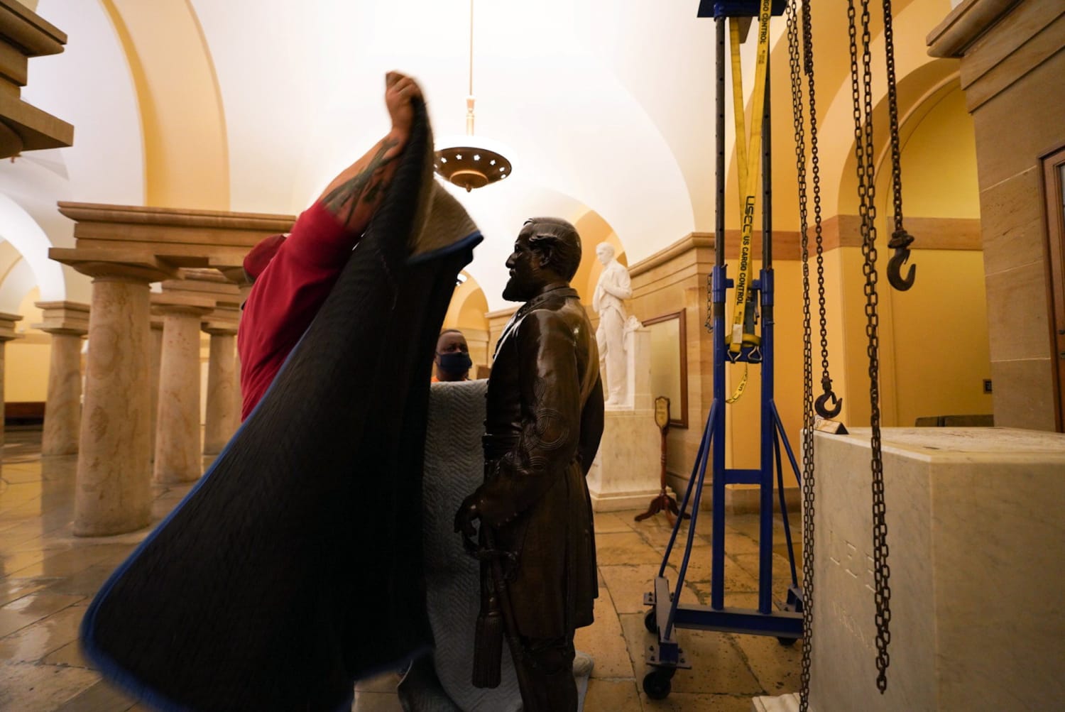 Robert E Lee Statue Removed From U S Capitol