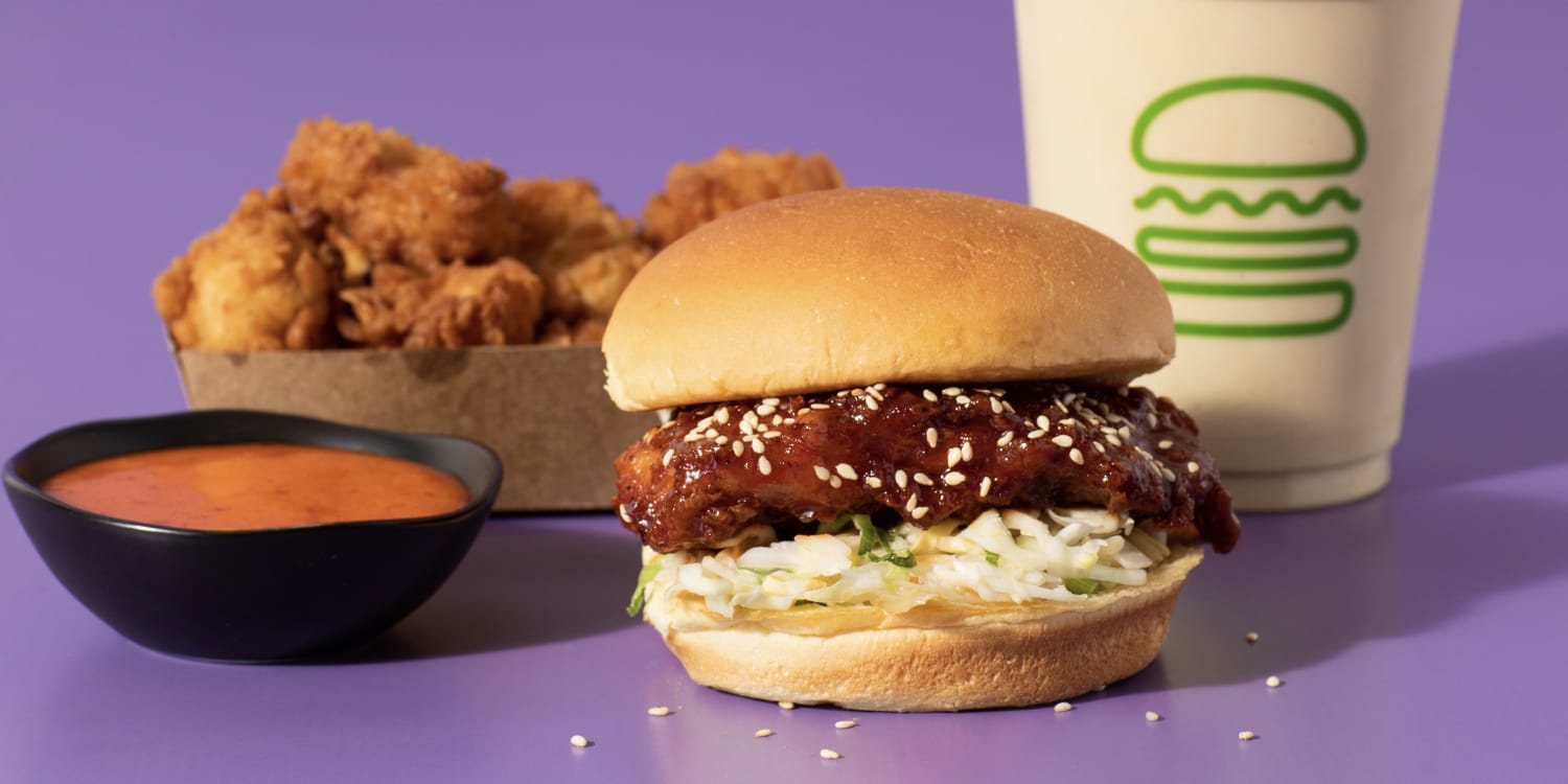 Shake Shack Is Selling Korean Gochujang Fried Chicken Sandwiches