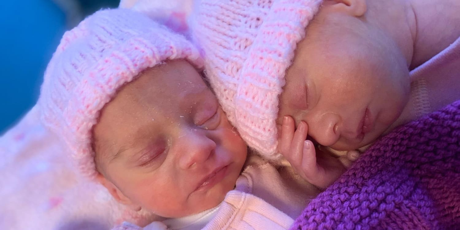 Amazing Photo Shows Twin Sisters Snuggling Together At Birth