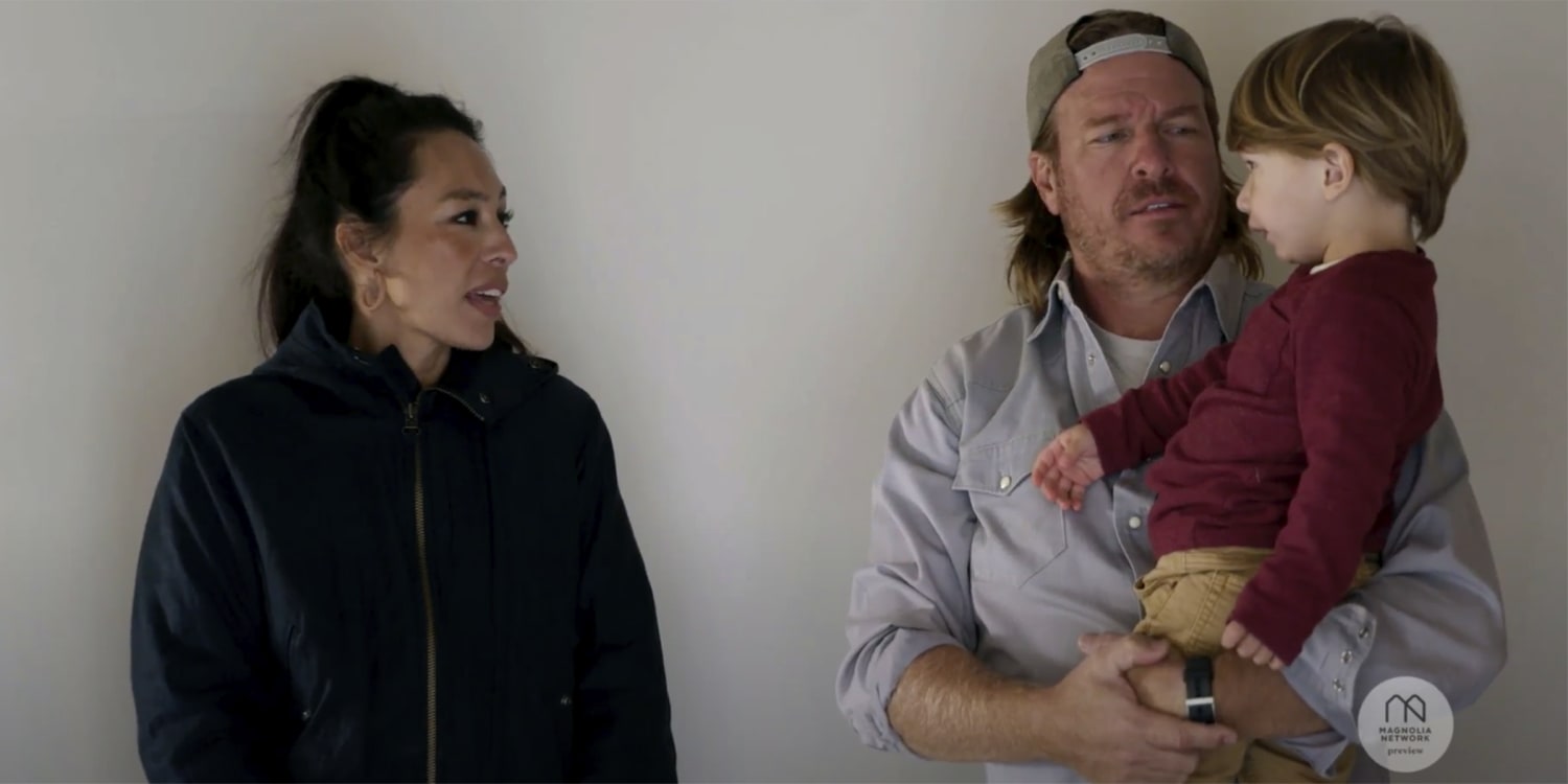 Fixer Upper: Welcome Home': See Crew Gaines help mom and dad on the job