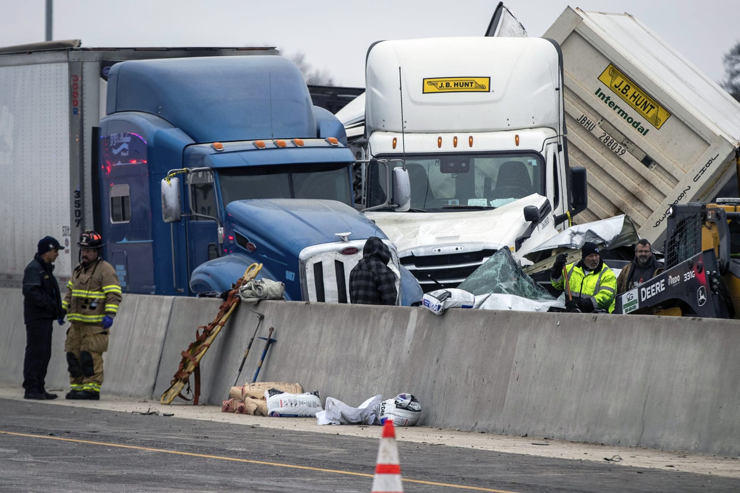 6 People Die in Texas Crash Involving More Than 100 Vehicles - The New York  Times