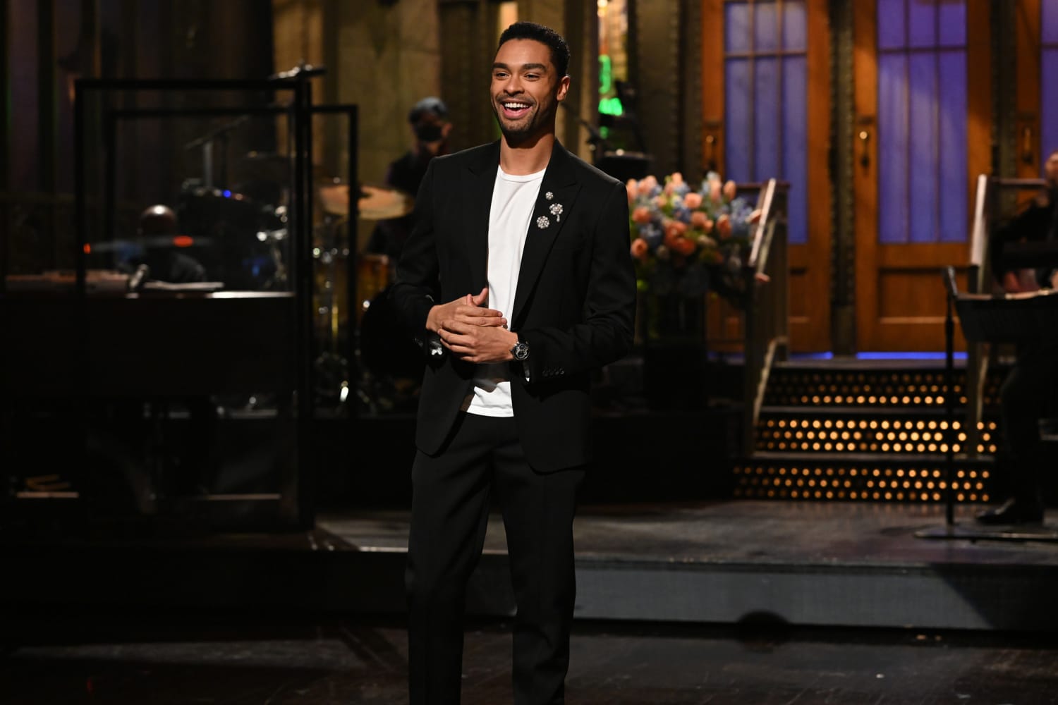 Regé-Jean Page's 'SNL' Debut Is the Sexiest Thing You'll Watch All Day