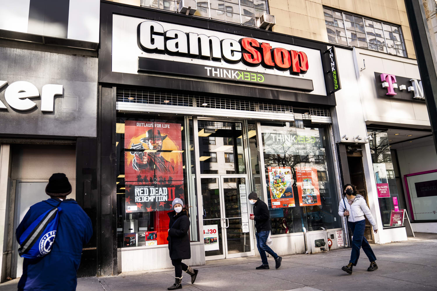 How a Reddit User and His Friends Helped Fuel the GameStop Frenzy - The New  York Times