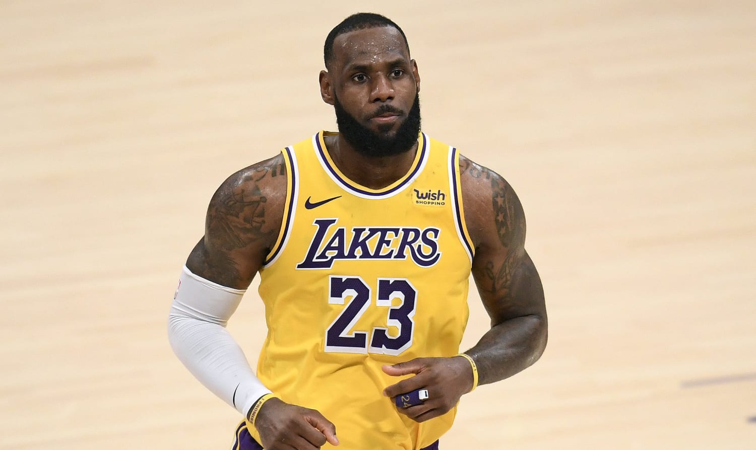 Lakers News: LeBron James Changing Jersey Number Out Of Respect