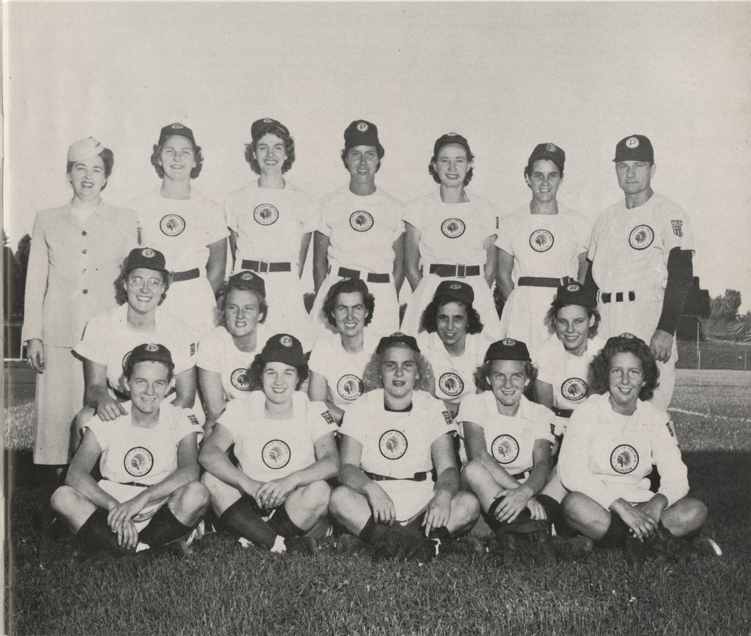 Women ballplayers to gather for a reunion of their own, Columns