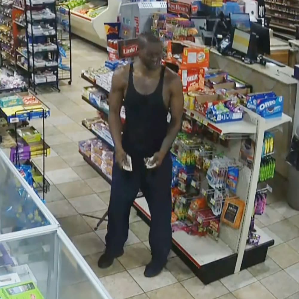 george floyd cigarette New videos show what happened before George Floyd's deadly encounter with  police