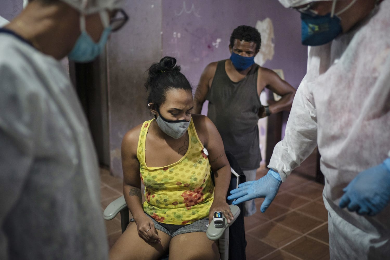 Covid-19 pandemic ravages Brazil [EN/PT] - Brazil