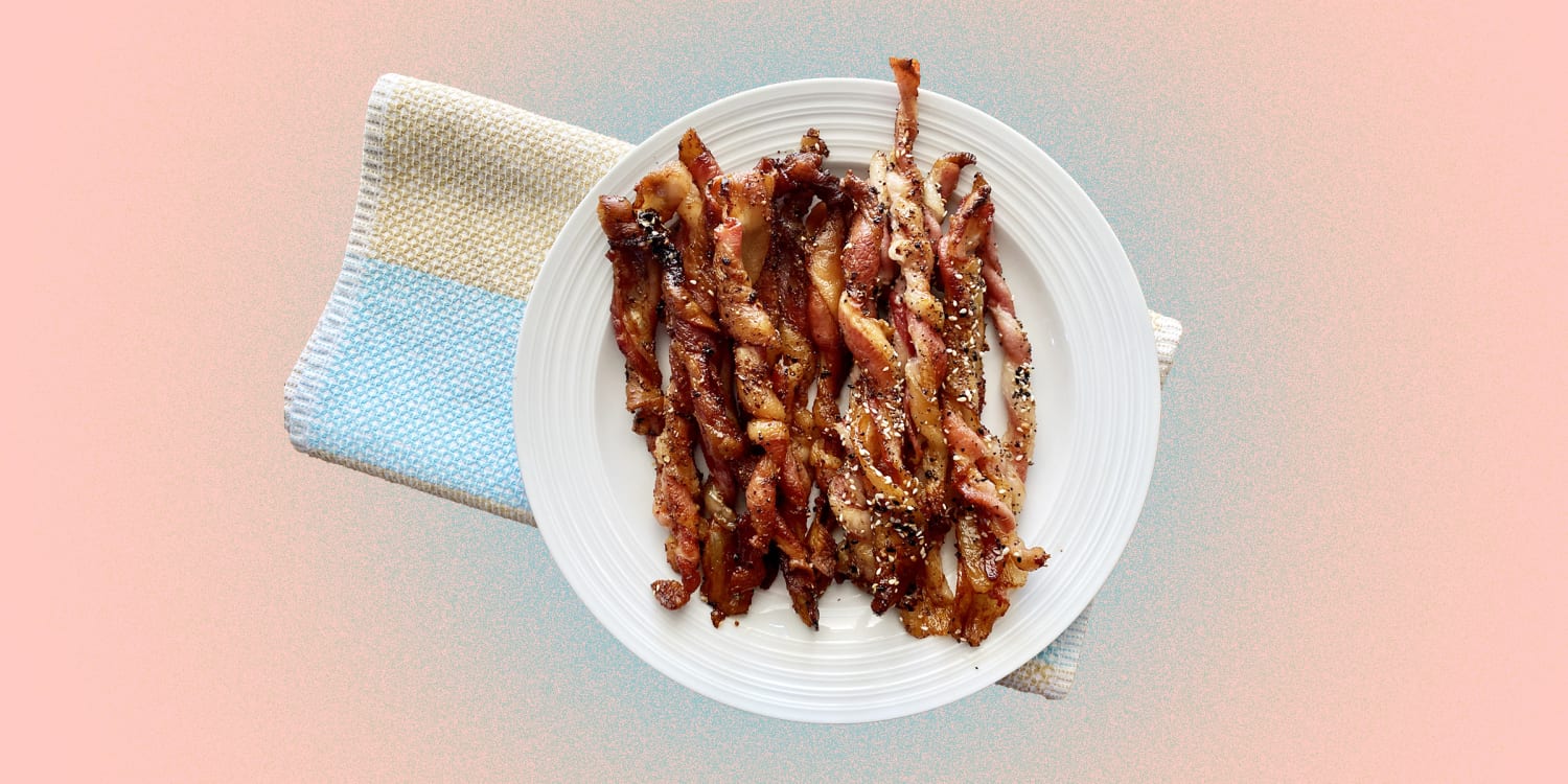 How To COOK BACON Into WAVY STRIPS - The Delicious Life