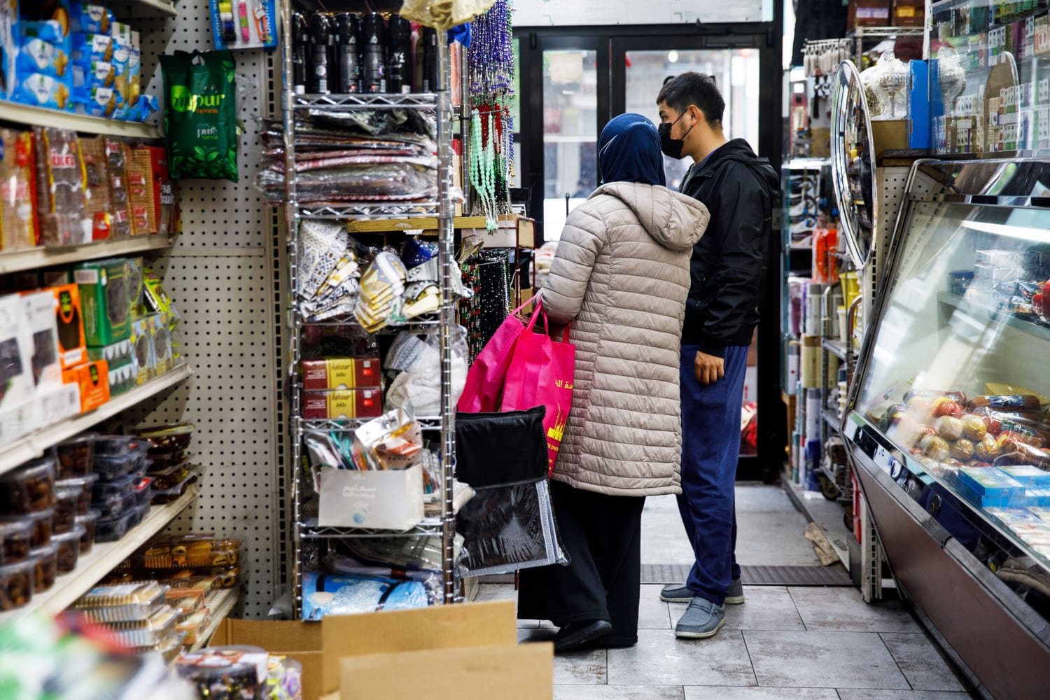 For Ramadan, Courting the Muslim Shopper - The New York Times