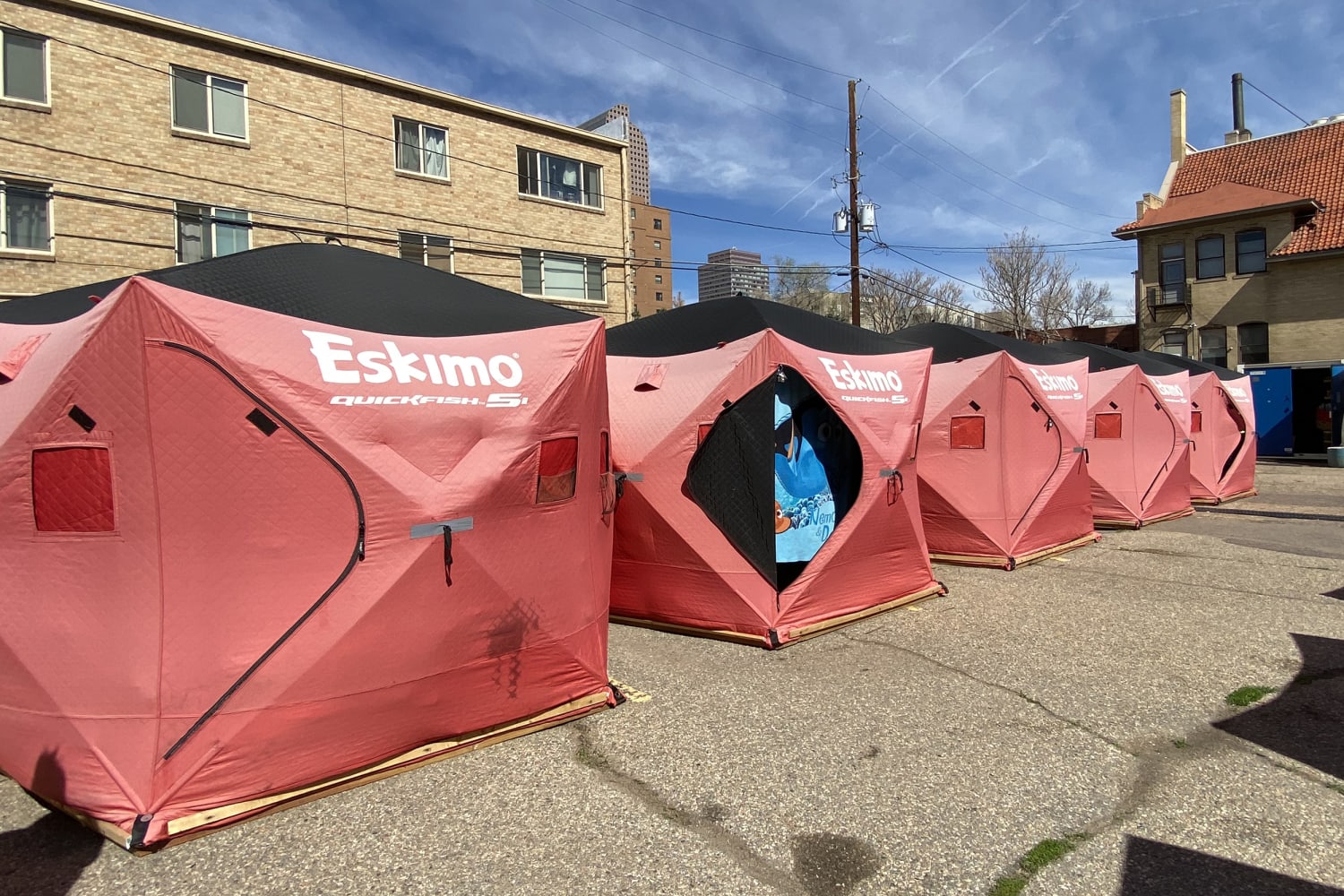 Neglected House in Denver is Danger to Neighborhood, Residents say