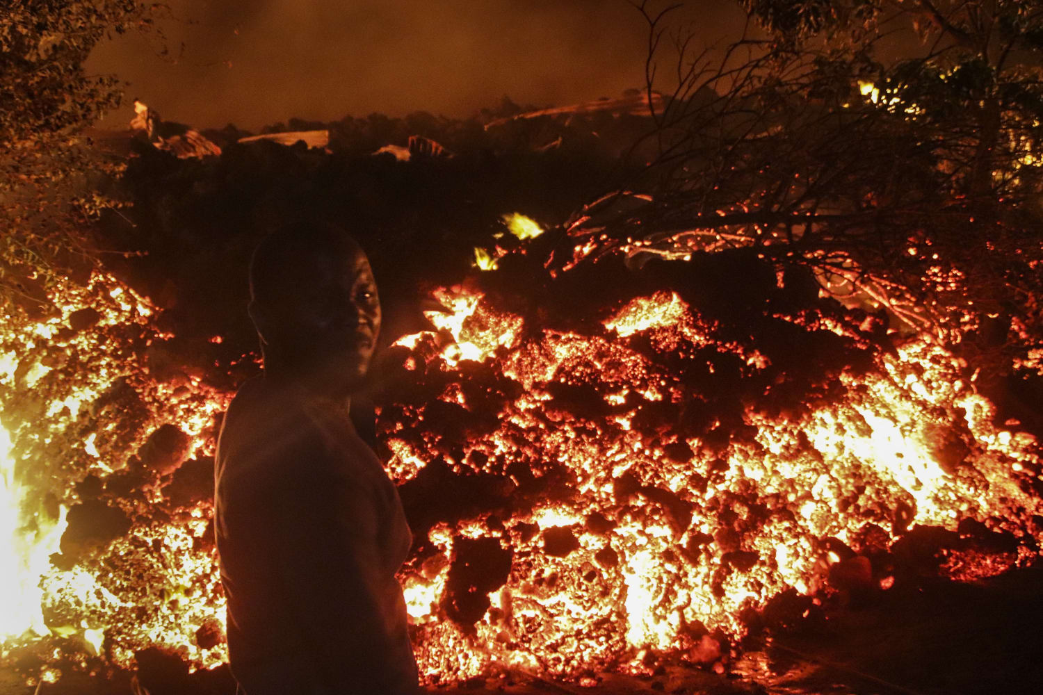 At Least 15 Dead Thousands Forced To Flee As Volcano Erupts In Congo