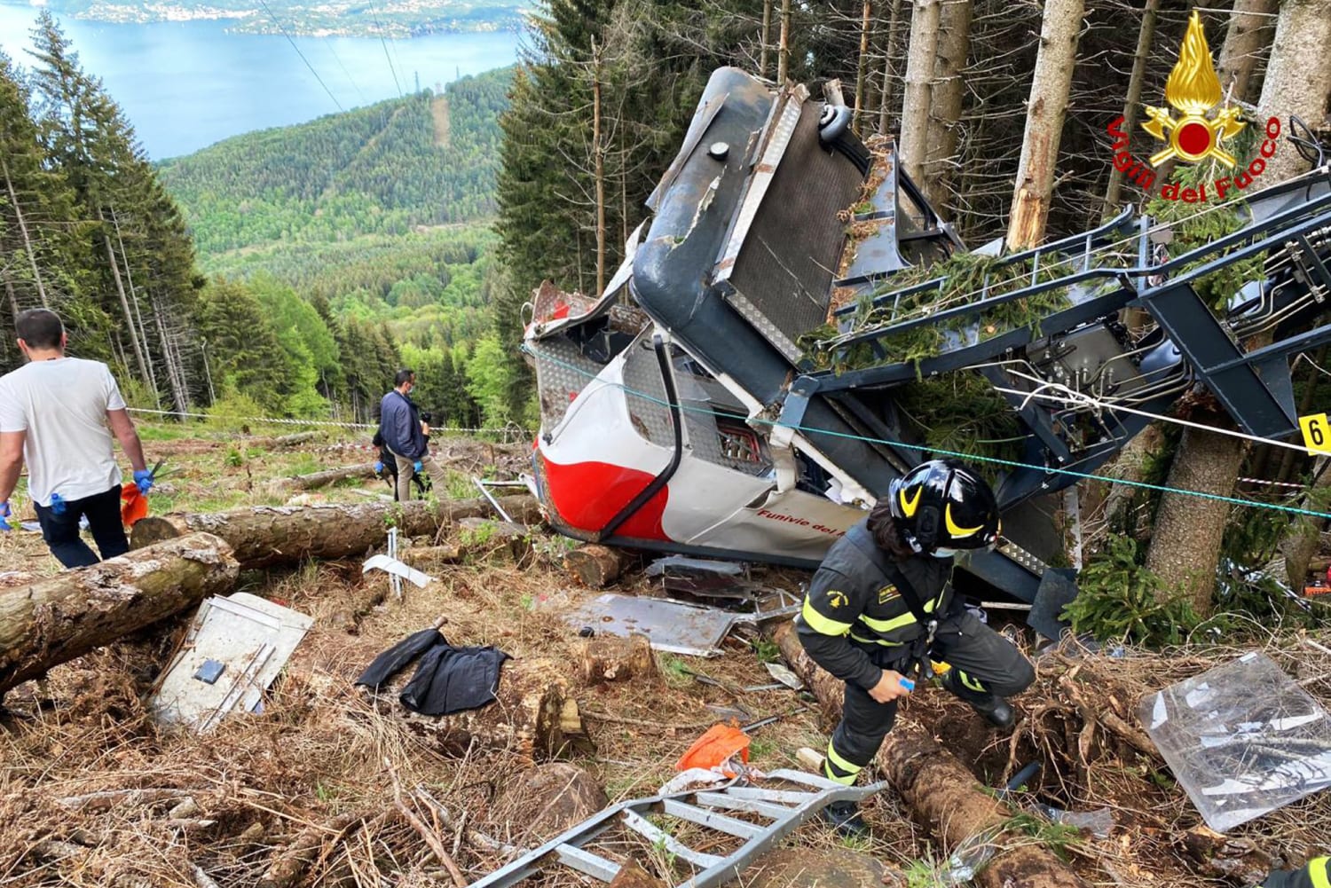 At Least 14 People Killed After Cable Car Plummets in Italy - The