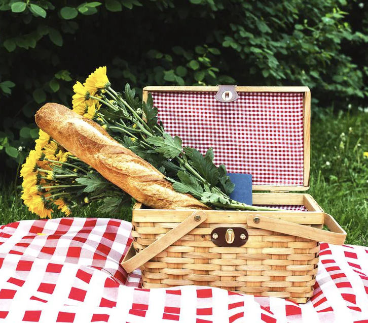 Creative hand-woven round fruit basket Bread basket-wood basket picnic stor 