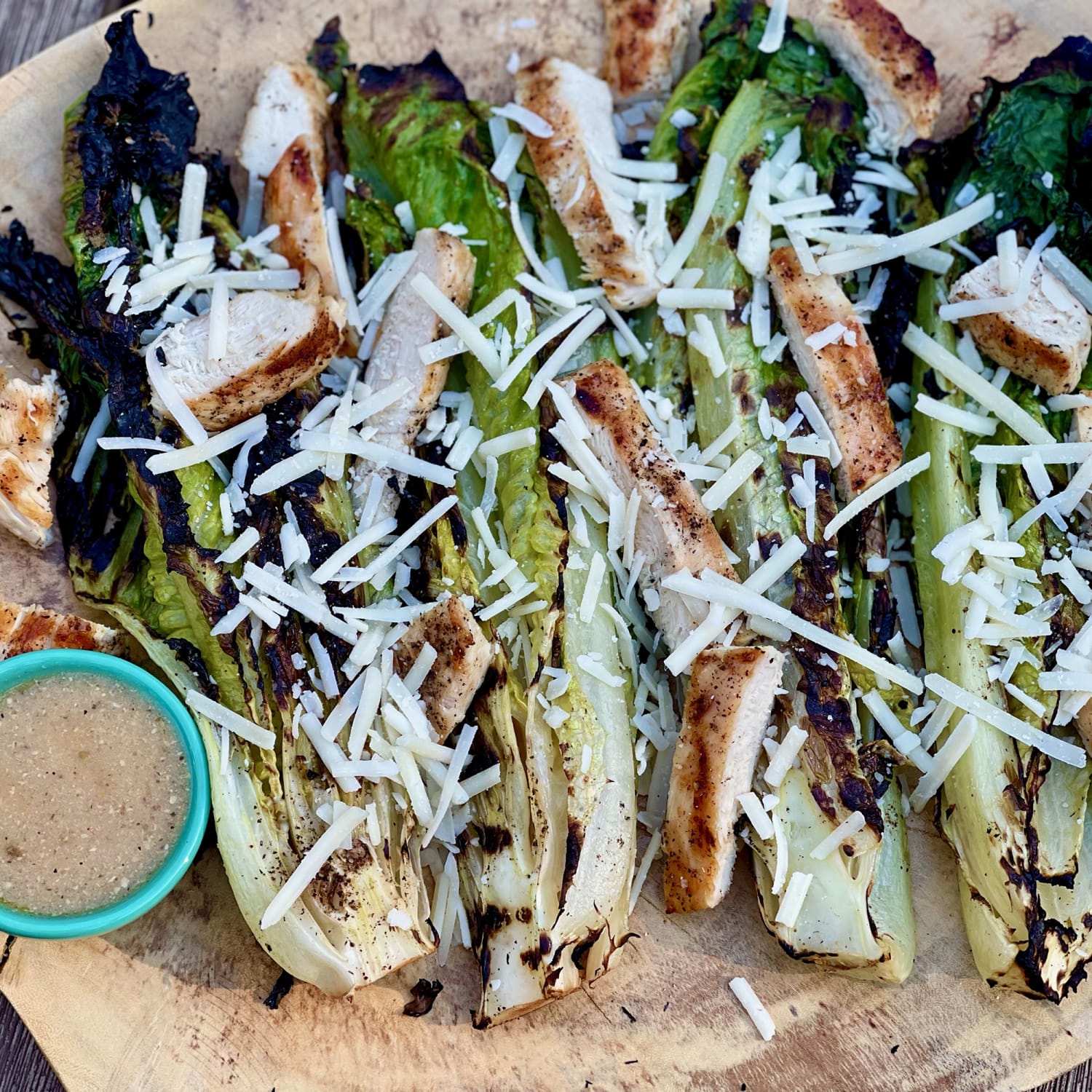 https://media-cldnry.s-nbcnews.com/image/upload/newscms/2021_25/1740729/joy-bauer-grilled-chicken-caesar-mc-square-210625.jpg